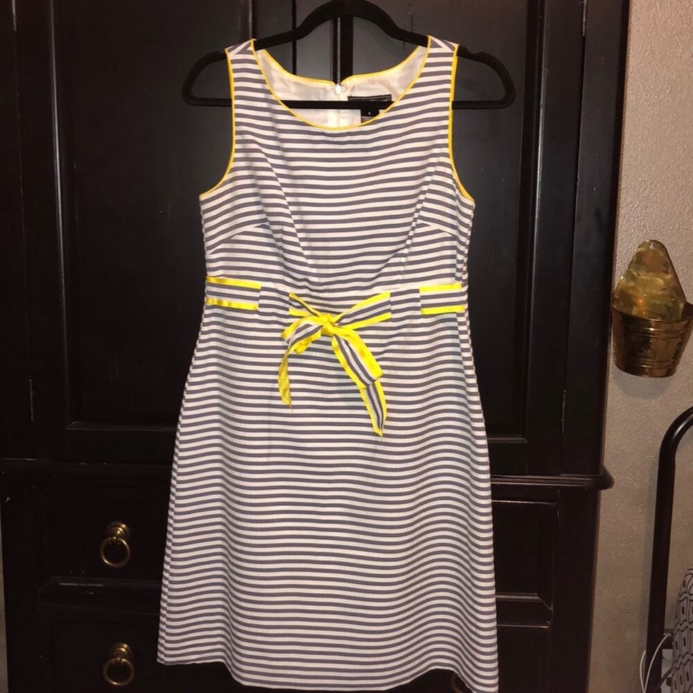 Jessica Howard Kawaii Girly Preppy Artsy Yellow & Gray Striped Dress